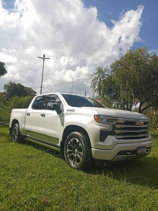 CHEVROLET SILVERADO 5.3 V8 GASOLINA 1500 HIGH COUNTRY 4X4 AUTOMÁTICO